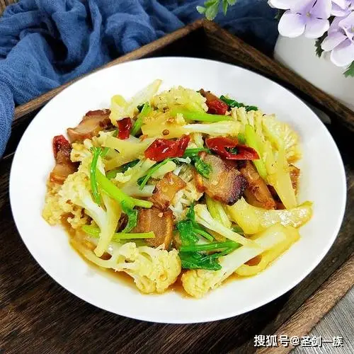 大雪节气清火菜谱：8种清火蔬菜做法助你排毒养颜，提升免疫力  第7张