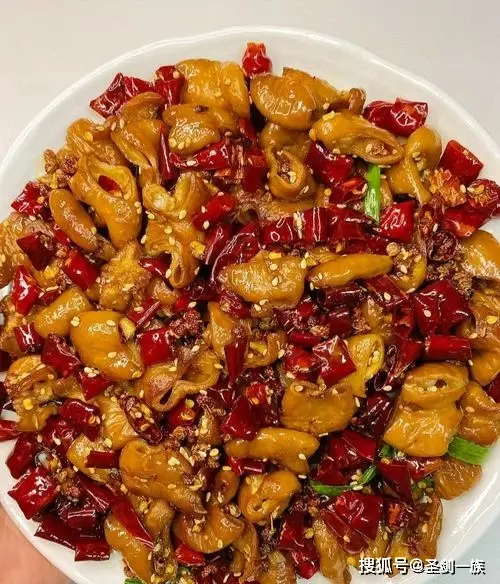 大雪节气来临，冬季8宝美食推荐：芋头蒸排骨详细做法，增强体质抵御寒冷  第2张