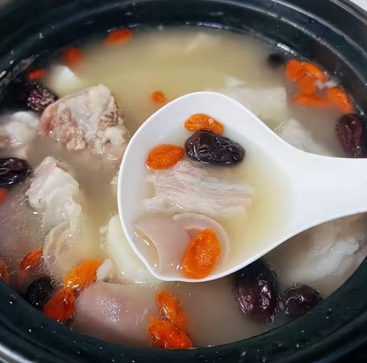 冬季滋补必备：4种适合中老年和孩子的营养肉菜，增强体质更健康  第10张