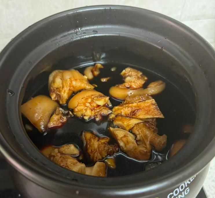 冬天驱寒暖身必备：3道适合女性冬季喝的汤饮，甜醋猪脚姜等美味食谱  第4张