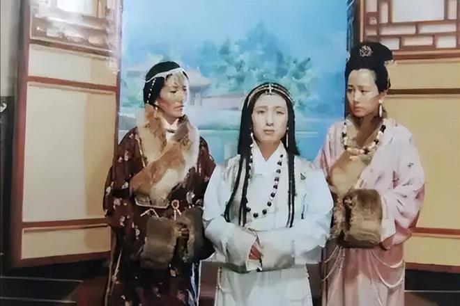 张若昀与唐艺昕爱尔兰古堡婚礼，爱情结晶诞生，事业家庭双丰收  第11张