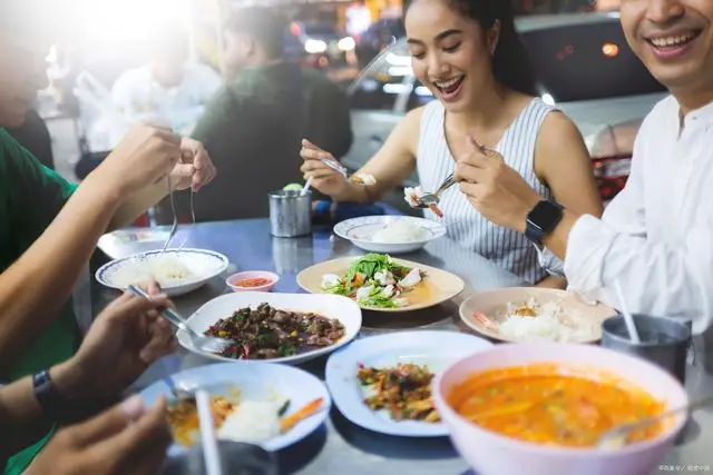 警惕高糖饮食：甜蜜背后的衰老陷阱与健康危机  第1张