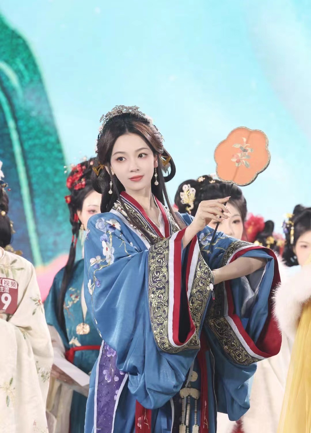 古风写真助力女明星进入娱乐圈，央视镜头下的中国式美人气质大比拼  第14张