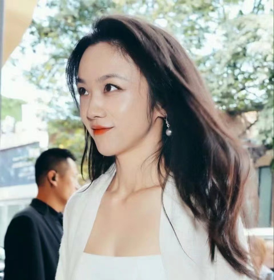 年龄增长下女明星抗老对比：张曼玉、莫文蔚、赵雅芝与汤唯的岁月痕迹  第16张
