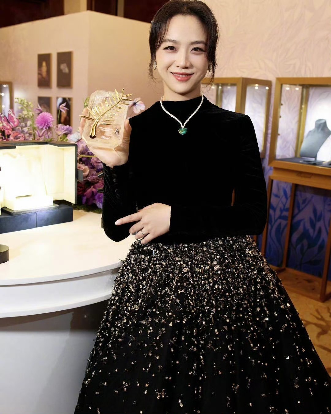 年龄增长下女明星抗老对比：张曼玉、莫文蔚、赵雅芝与汤唯的岁月痕迹  第6张