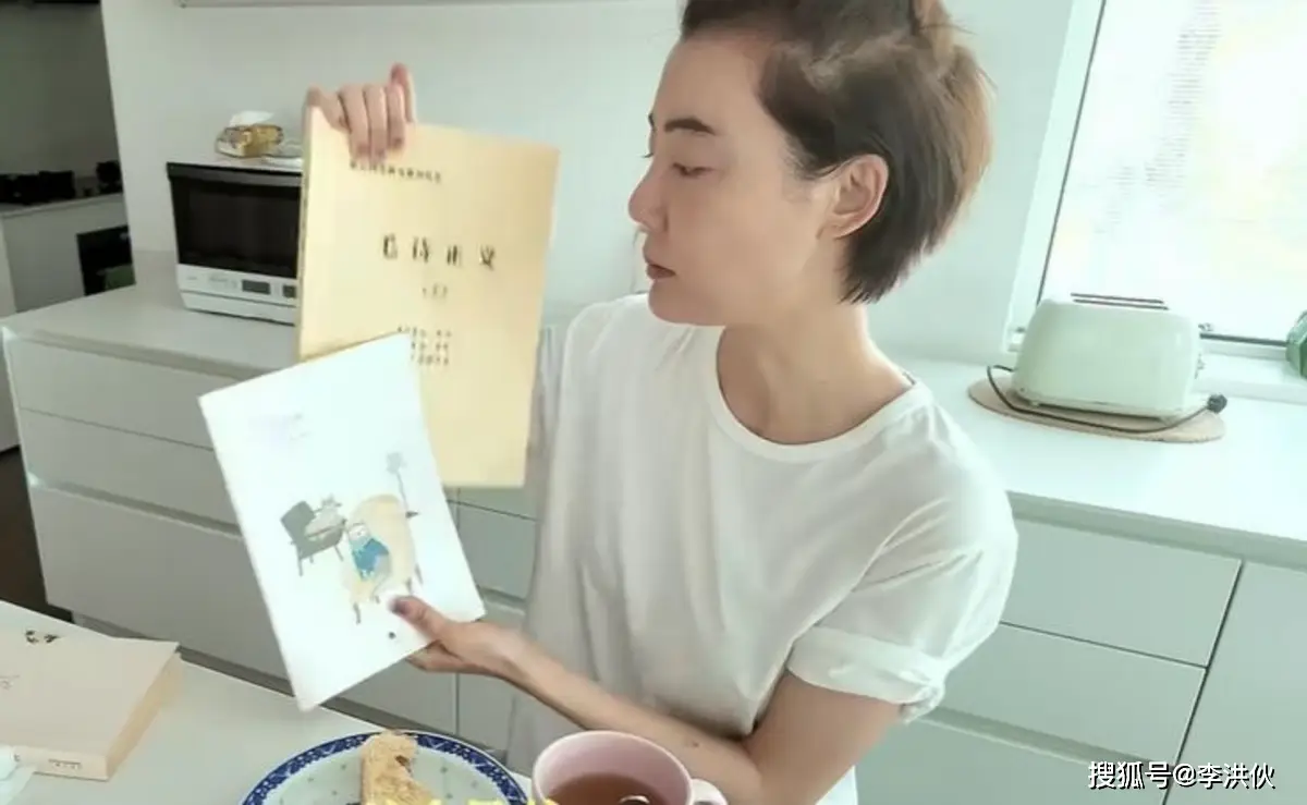 车晓：从豪门婚姻到独居生活，明星美食赛道的新尝试  第7张
