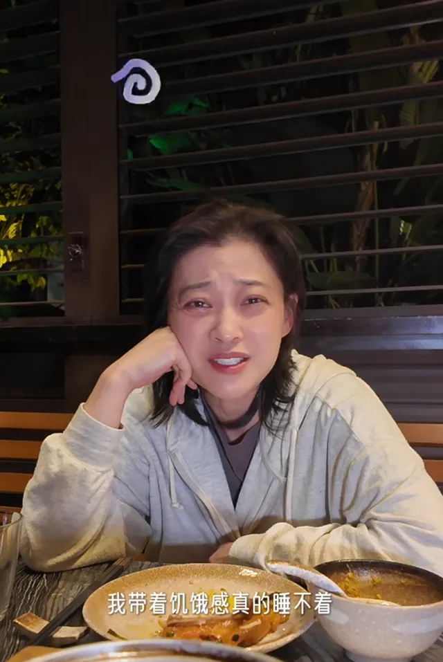 梅婷与曾剑幸福婚姻12年：恩爱夫妻共育儿女，甜蜜庆生羡煞旁人  第4张