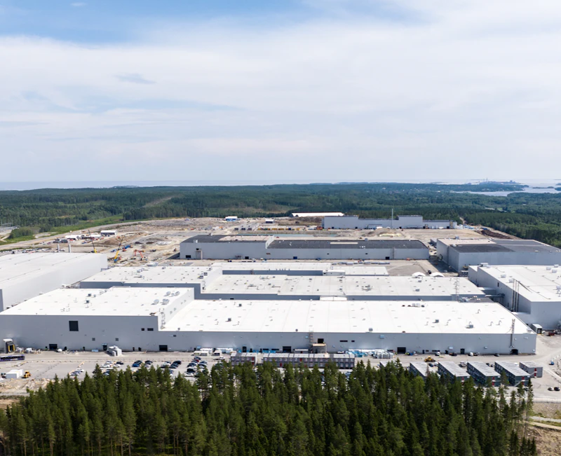 欧洲电池巨头Northvolt破产保护，CEO离职与大股东出走，8年烧光150亿美元  第3张