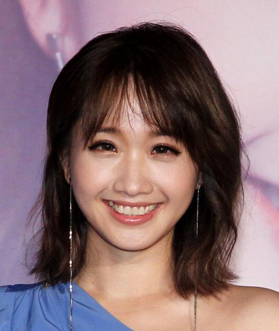 从小镇红遍全国的朱俐静：艺术之路的坎坷与悲剧  第2张