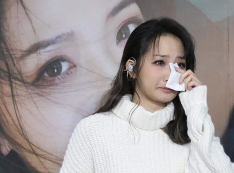 从小镇红遍全国的朱俐静：艺术之路的坎坷与悲剧  第12张