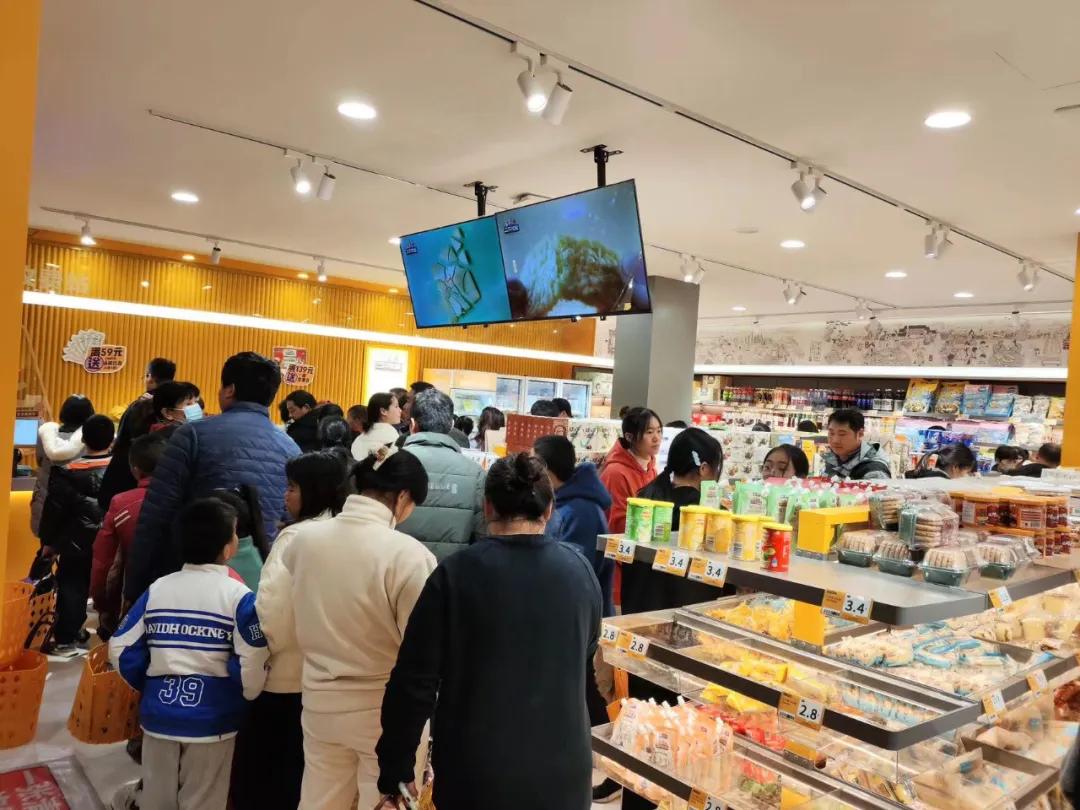 三只松鼠调整坚果礼盒价格，12月1日起上调10%，消费市场如何应对？  第5张