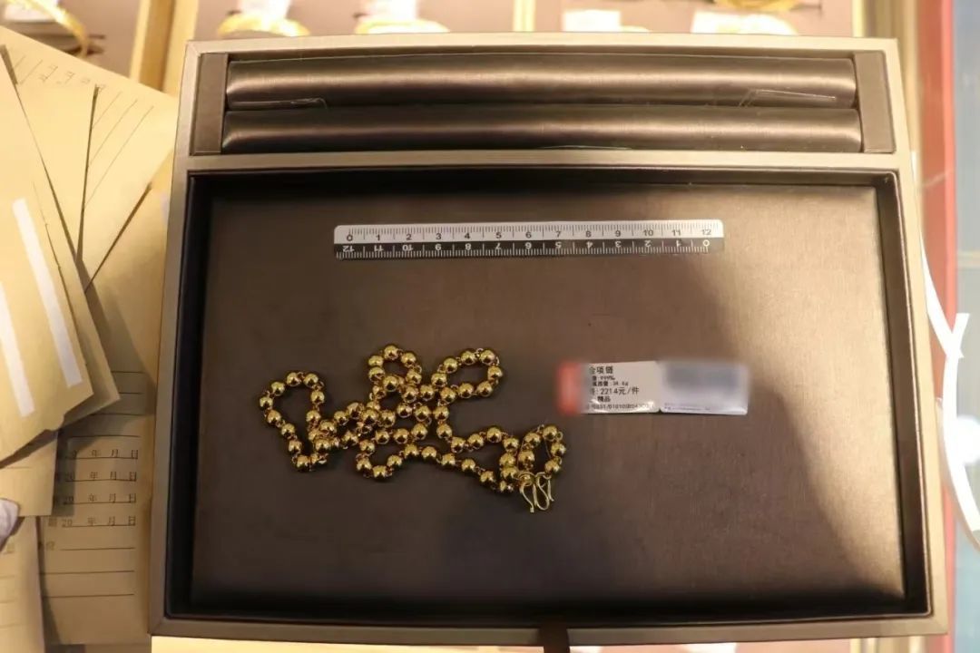 江西庐山金店盗窃案：40万元黄金被狸猫换太子，警方14小时破案  第2张