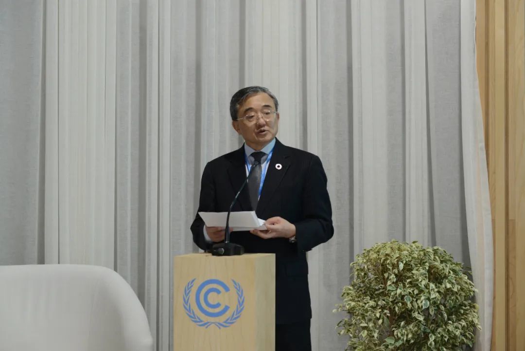 巴库气候谈判艰难闭幕：COP29气候融资大会延迟33小时  第3张